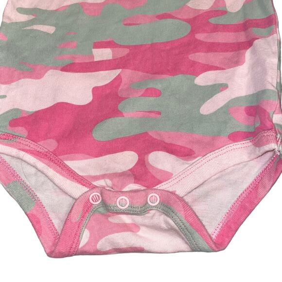 John Deere Tractor 6-9 months Baby Camo One Piece Short Sleeve Camouflage Pink - Picture 5 of 11